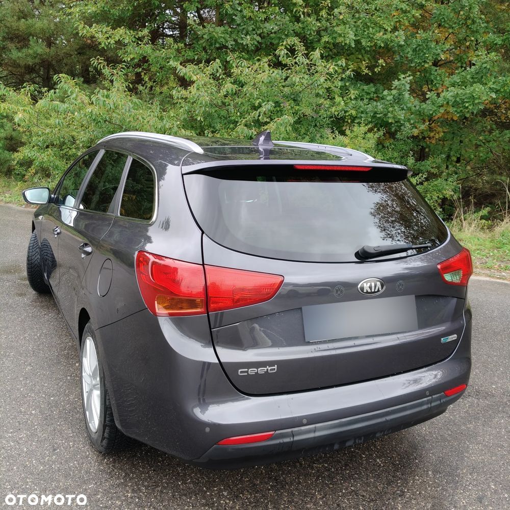 Kia Ceed 1.6 GDI Dream Team Edition - 8