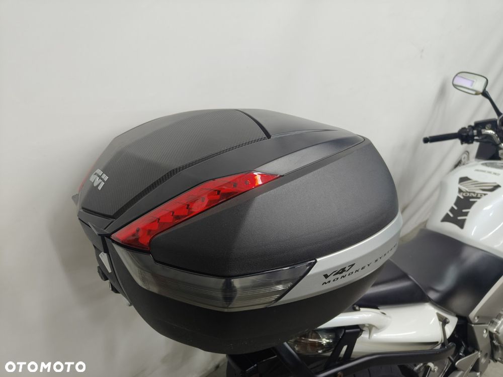 Honda CBF - 12