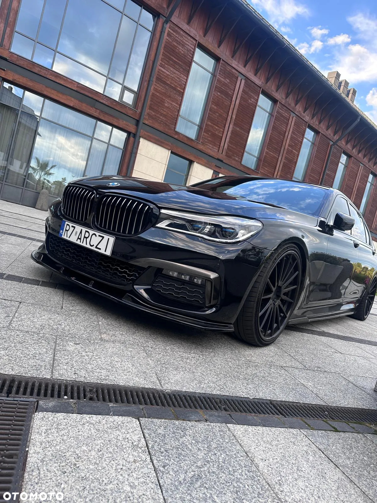 BMW Seria 7 740Li - 16