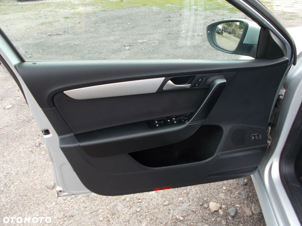Volkswagen Passat 1.4 TSI BlueMotion Technology Trendline - 24