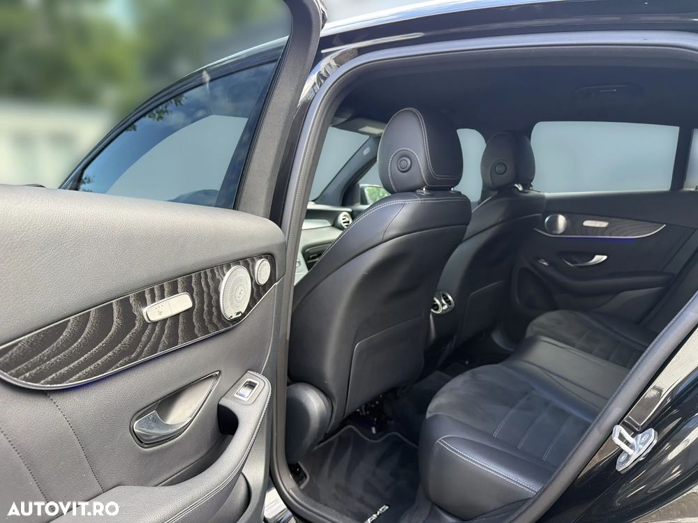 Mercedes-Benz GLC Coupe 300 e 4Matic 9G-TRONIC AMG Line Plus - 13