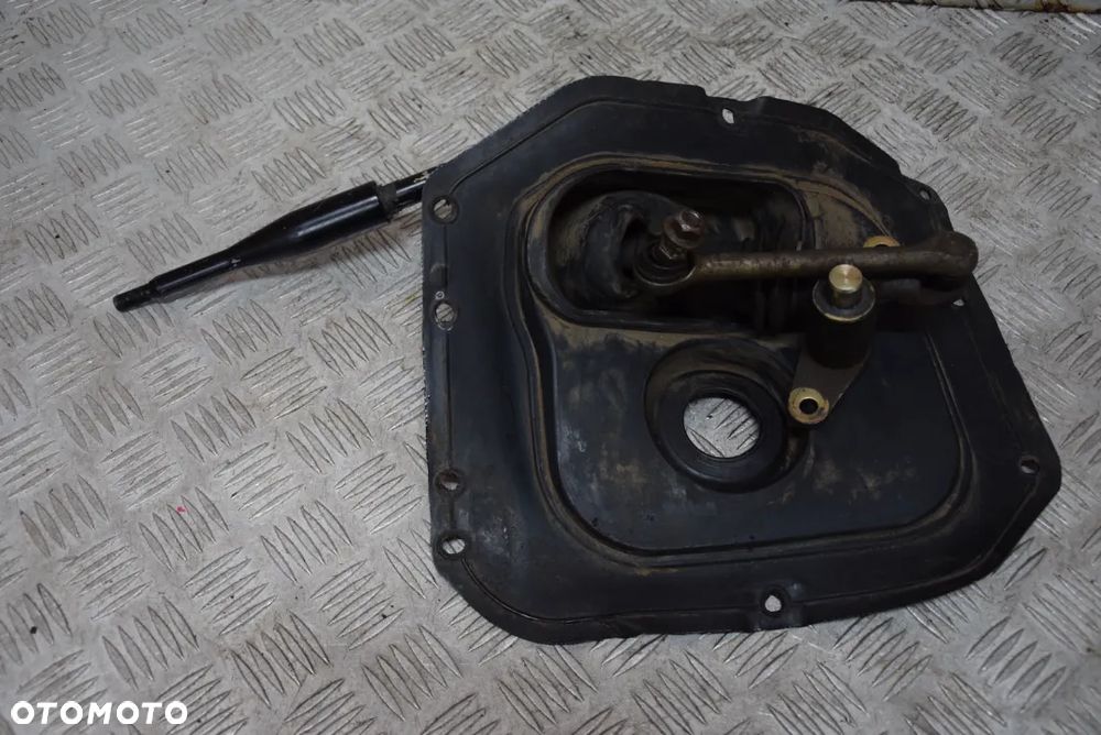 NISSAN NAVARA D22 LEWAREK BIEGÓW REDUKTORA - 4