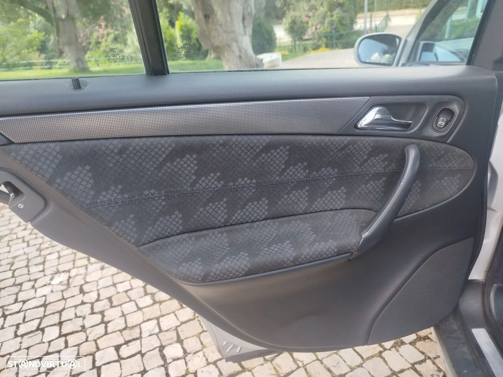 Mercedes-Benz C 220 CDi Avantgarde - 5