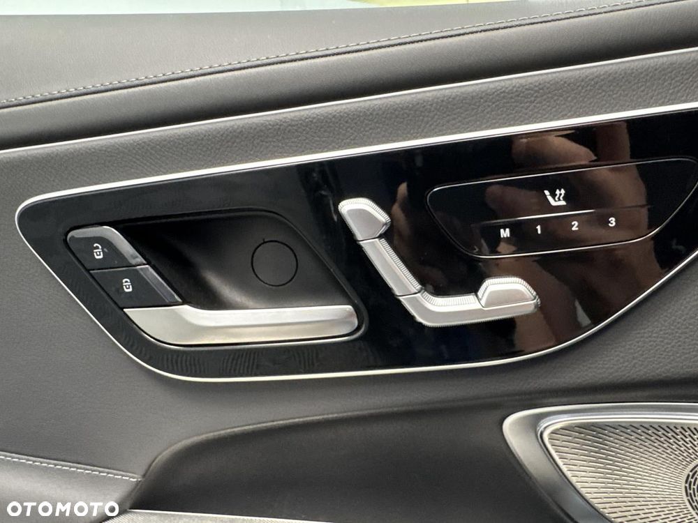 Mercedes-Benz CLE 300 4Matic 9G-TRONIC Edition AMG Line - 12