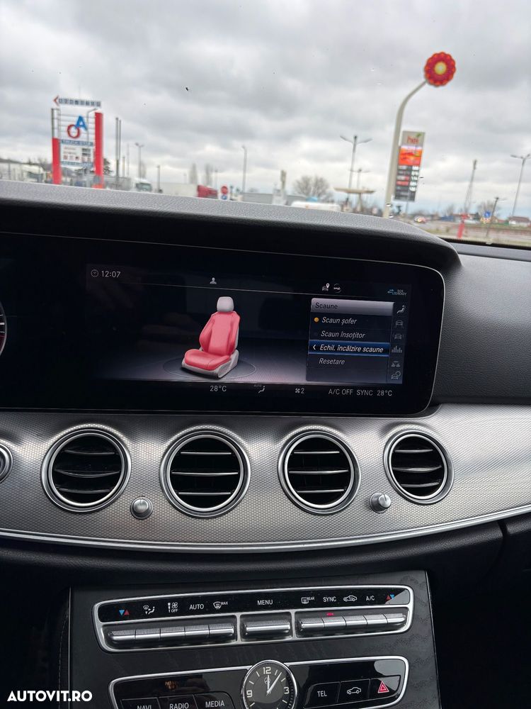 Mercedes-Benz E 220 d 9G-TRONIC Exclusive - 23