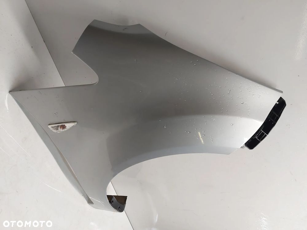 ^ BŁOTNIK PRZÓD PRZEDNI PRAWY KIA VENGA 09-15r 2R SREBRNY - 2