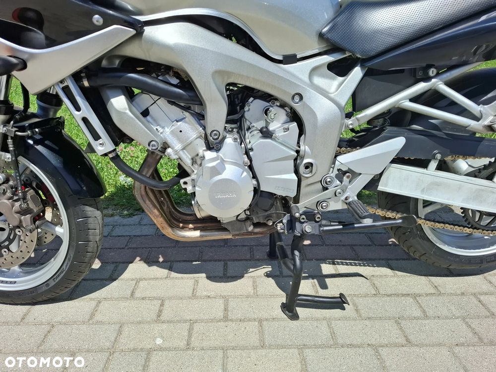 Yamaha FZ6 - 17