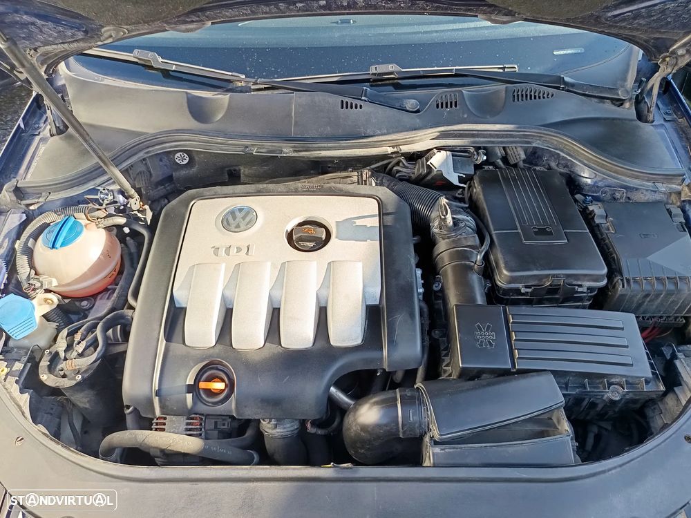 VW Passat 2.0 TDI Highline - 12