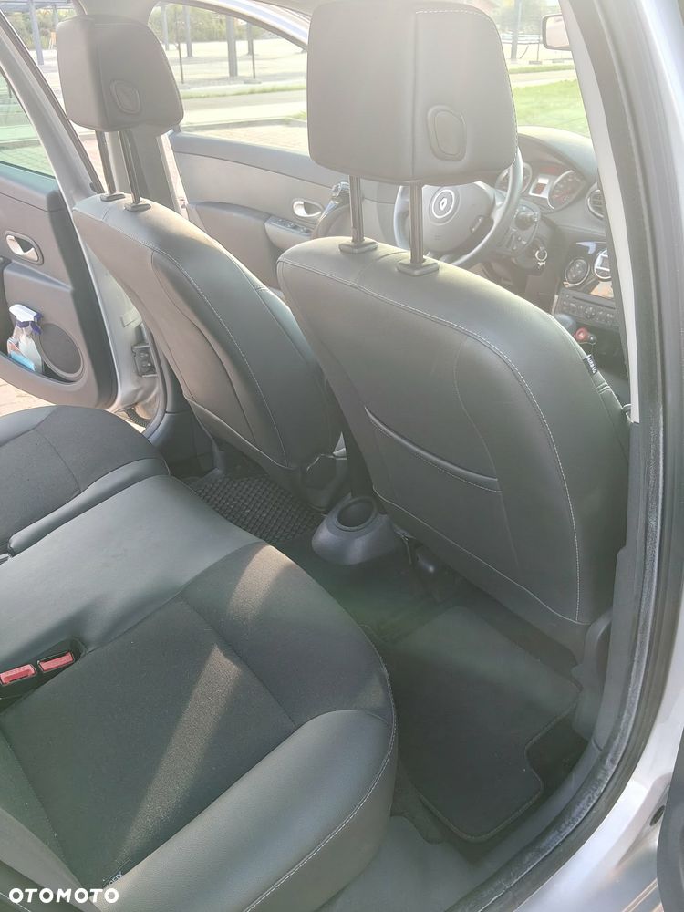 Renault Clio 1.6 16V Night&Day - 17