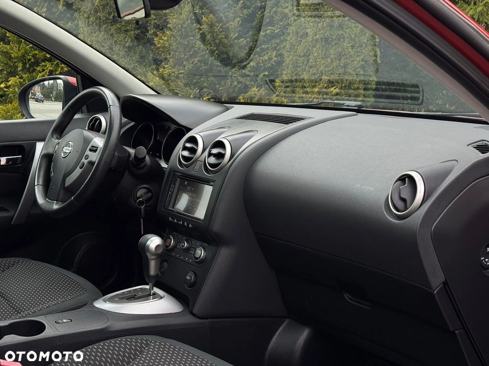 Nissan Qashqai 2.0 I-Way CVT - 26