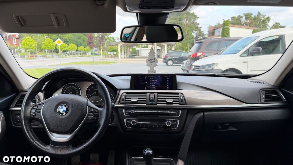 BMW Seria 3 318d Modern Line - 9