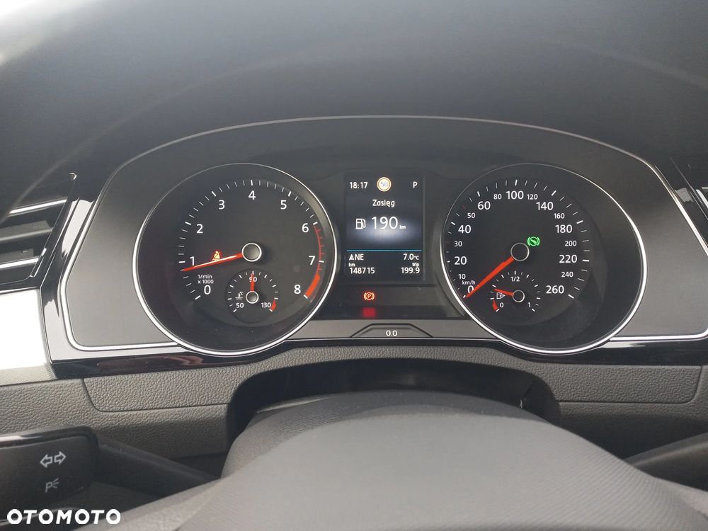 Volkswagen Passat 2.0 TSI Business DSG - 20