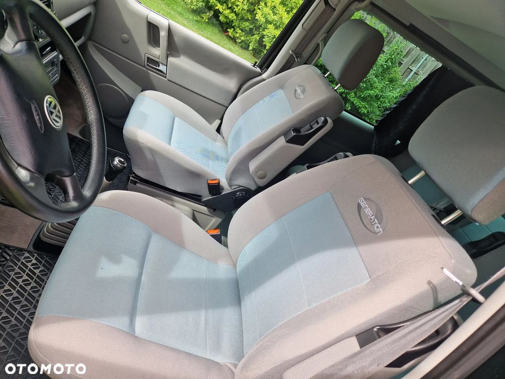 Volkswagen Multivan Standard - 21