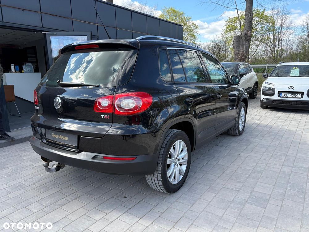 Volkswagen Tiguan - 4
