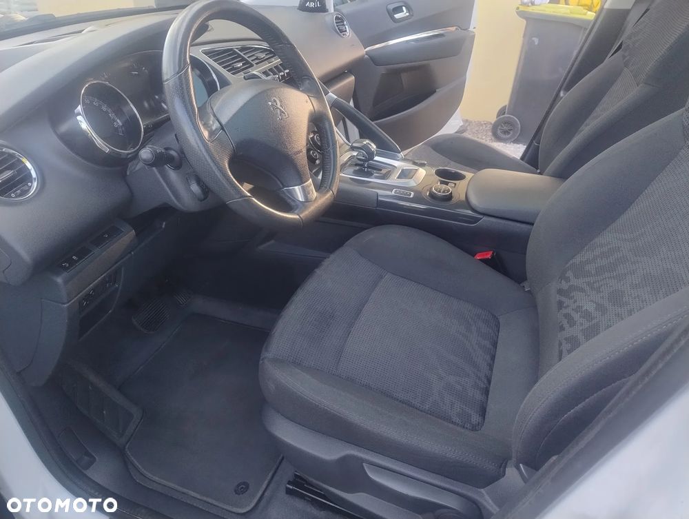Peugeot 3008 - 11