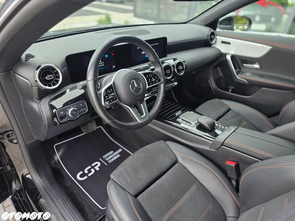 Mercedes-Benz CLA 180 d 8G-DCT - 18