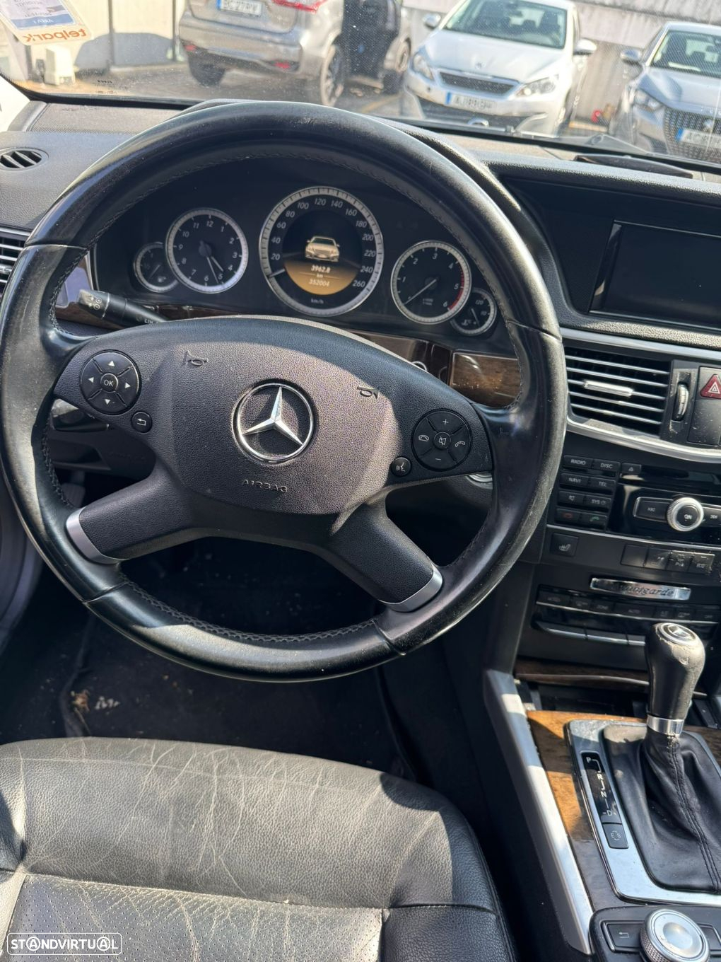 Mercedes-Benz E 200 - 2
