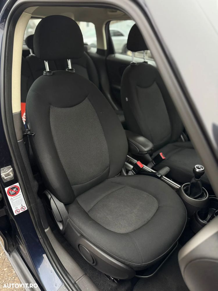 Mini Countryman One D - 36