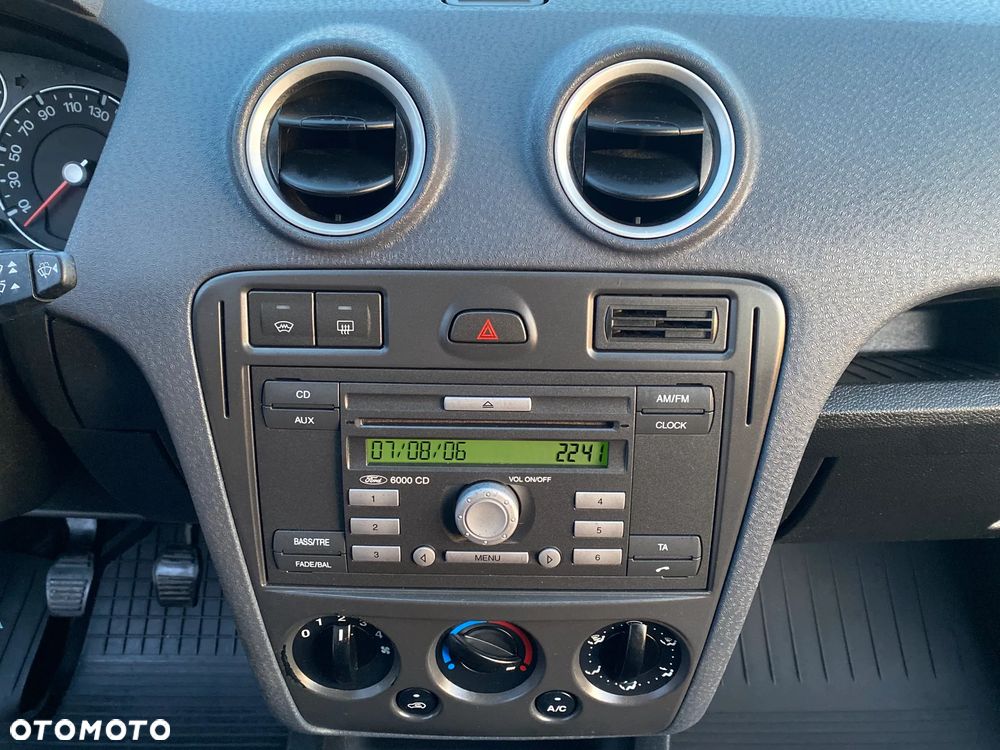 Ford Fusion 1.4 Trend - 22