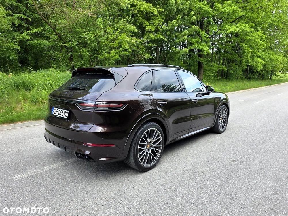 Porsche Cayenne E-Hybrid Platinum Edition - 9