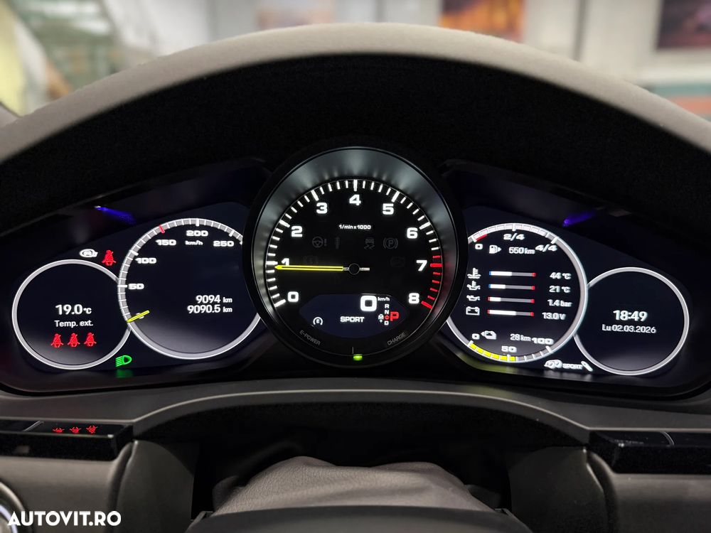 Porsche Cayenne - 27