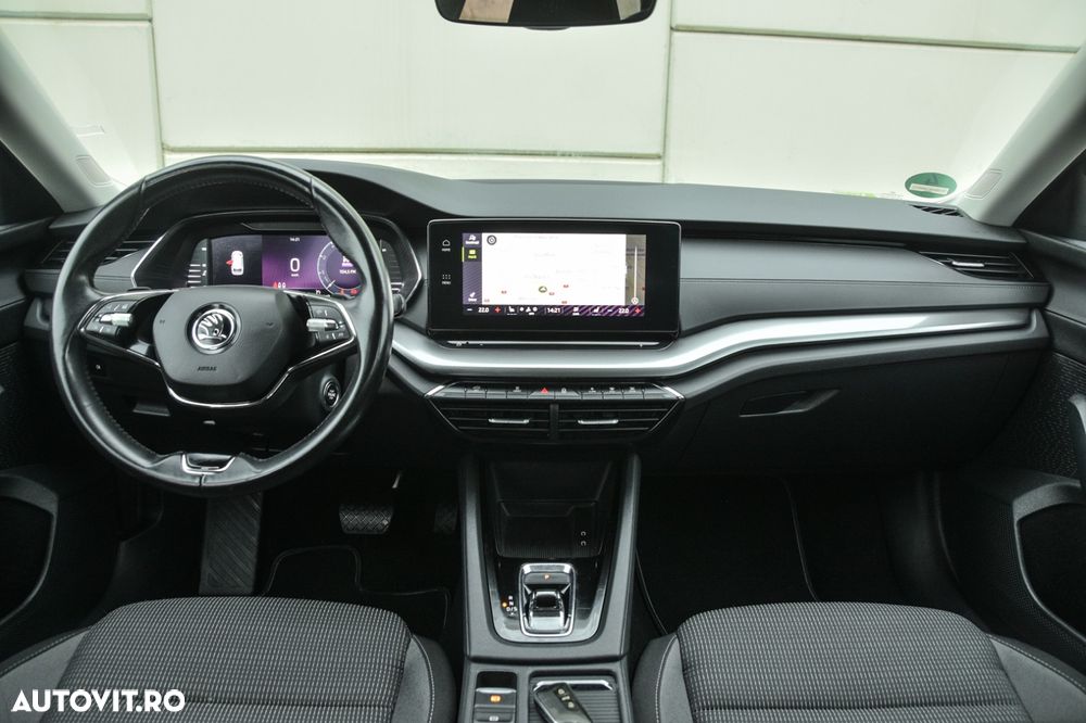 Skoda Octavia Combi 2.0 TDI DSG First Edition - 5