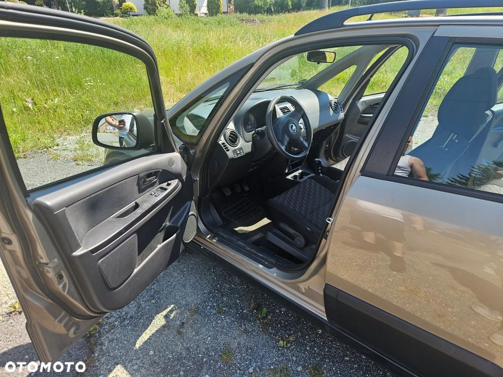 Fiat Sedici - 13