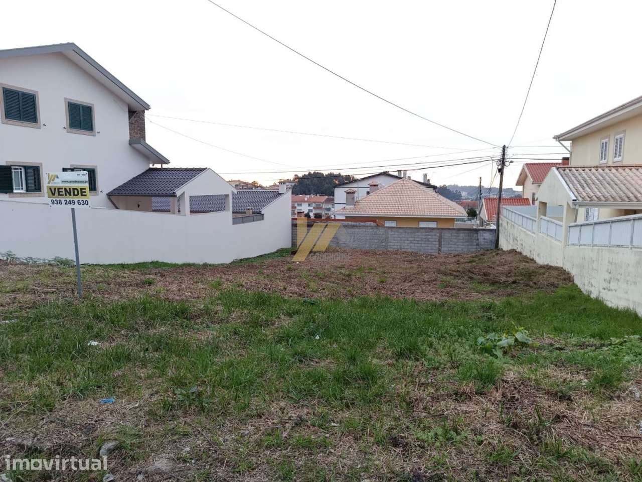 Terreno construção de moradia de 4 frentes - Grande imagem: 2/5