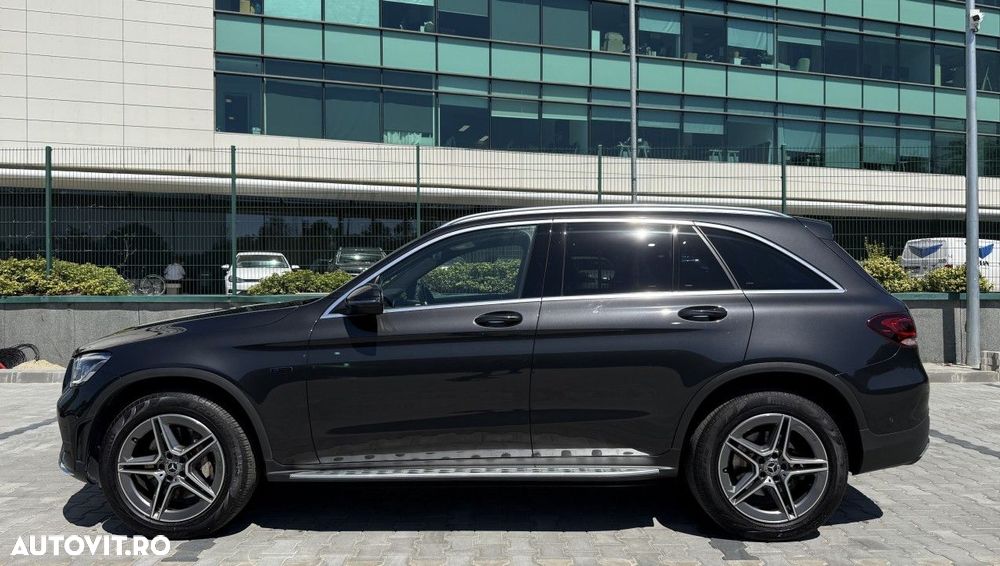 Mercedes-Benz GLC 300 e 4MATIC - 7