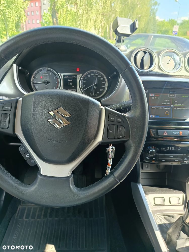 Suzuki Vitara 1.6 Comfort 2WD - 16