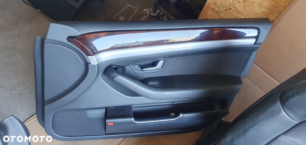 Fotele kanapa boczki komplet półskóra alcantara elektryczne Audi A8 D3 - 7