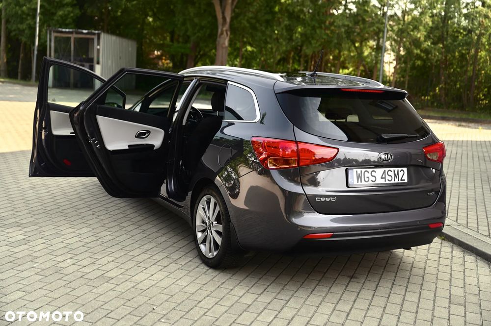 Kia Ceed 1.6 CRDi 128 Platinum Edition - 21