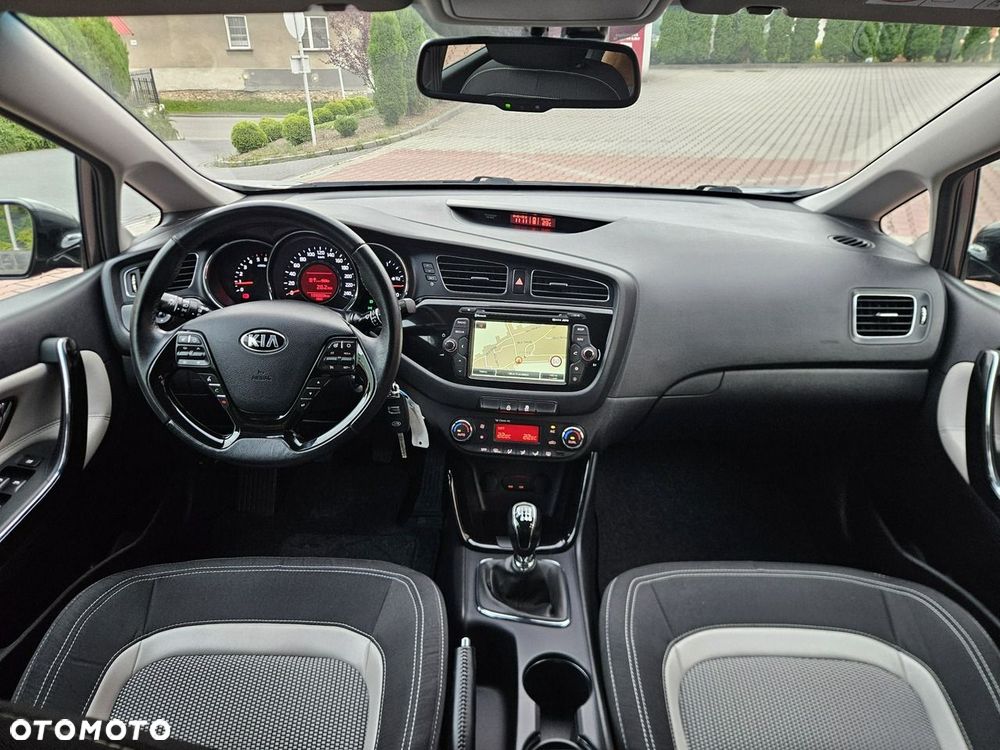 Kia Ceed 1.6 CRDi SCR L Business Line Plus - 41