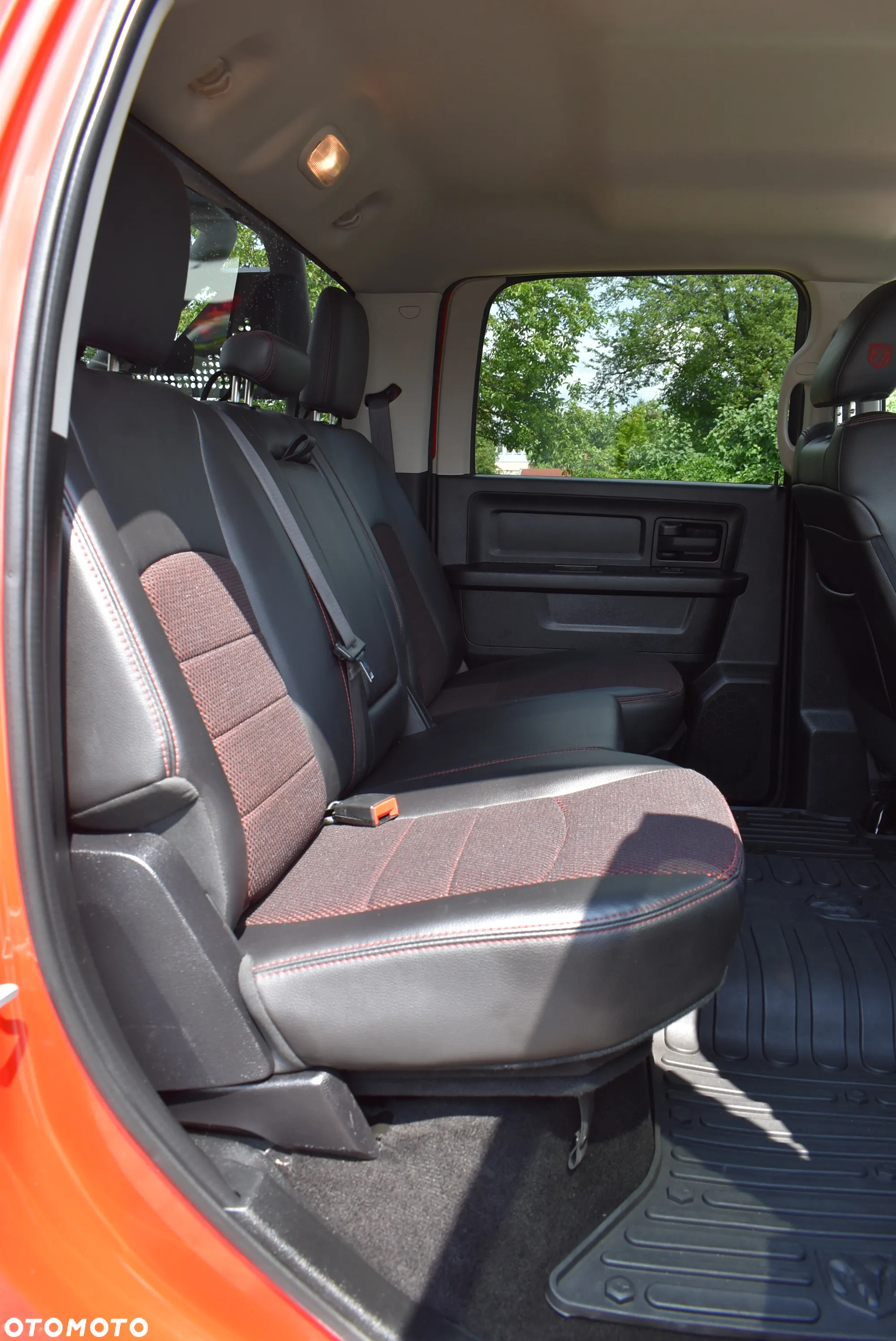 RAM 1500 Crew Cab Sport - 23