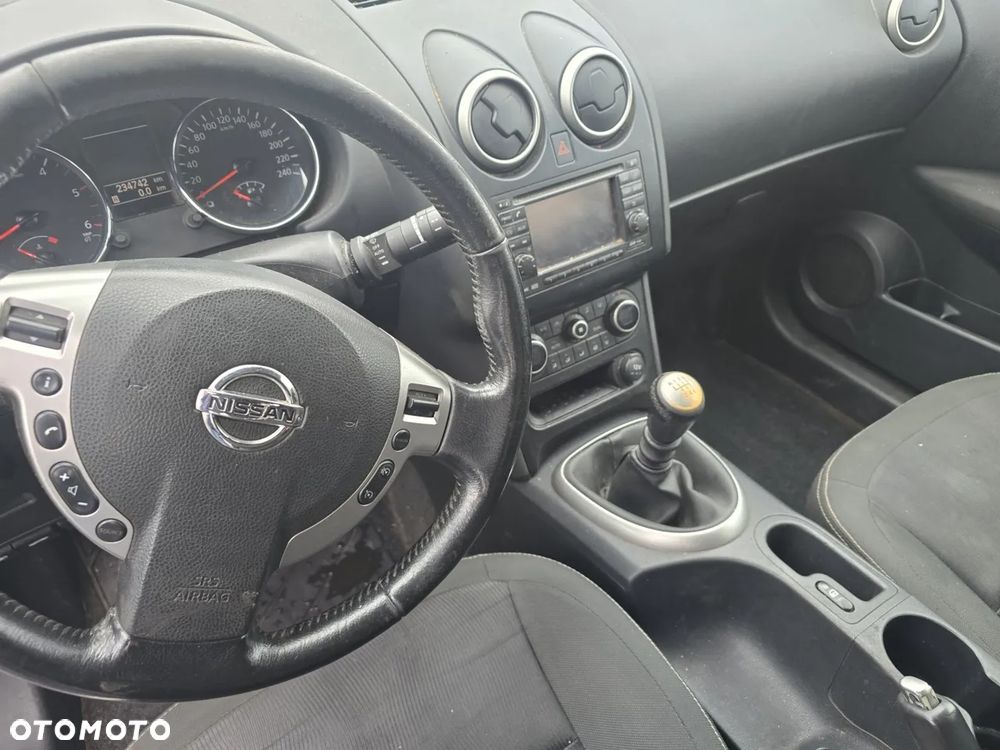 Nissan Qashqai 1.5 dCi DPF 360 - 15