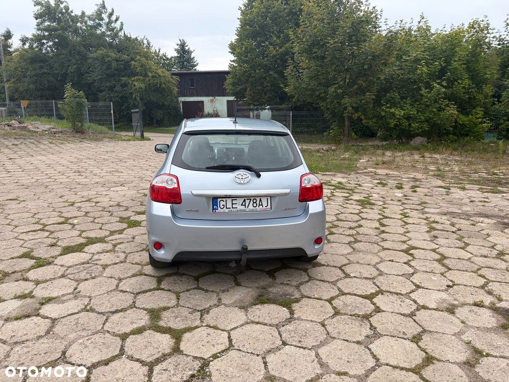 Toyota Auris 1.33 VVT-i Terra Start - 11