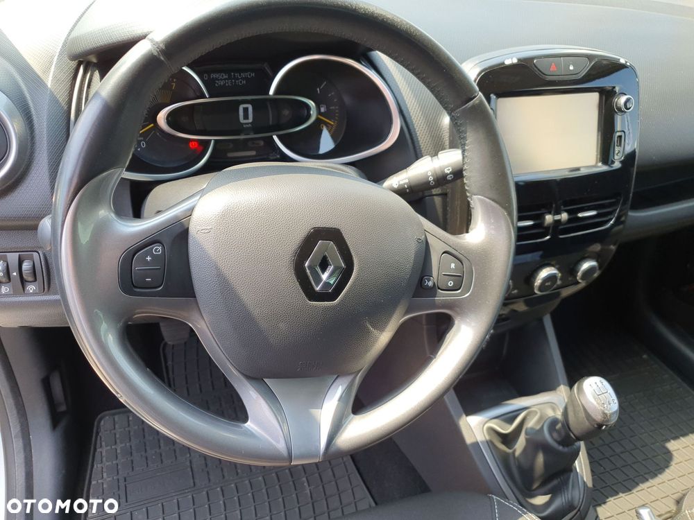 Renault Clio 1.2 16V Limited EU6 - 16