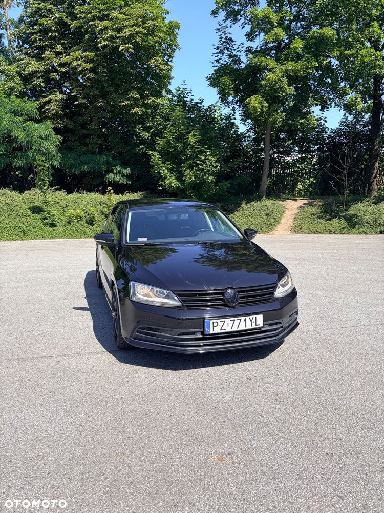Volkswagen Jetta 1.4 TSI BMT Trendline - 2