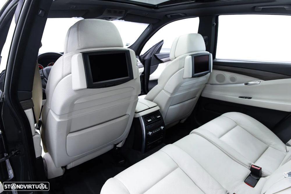 BMW 535 Gran Turismo - 25