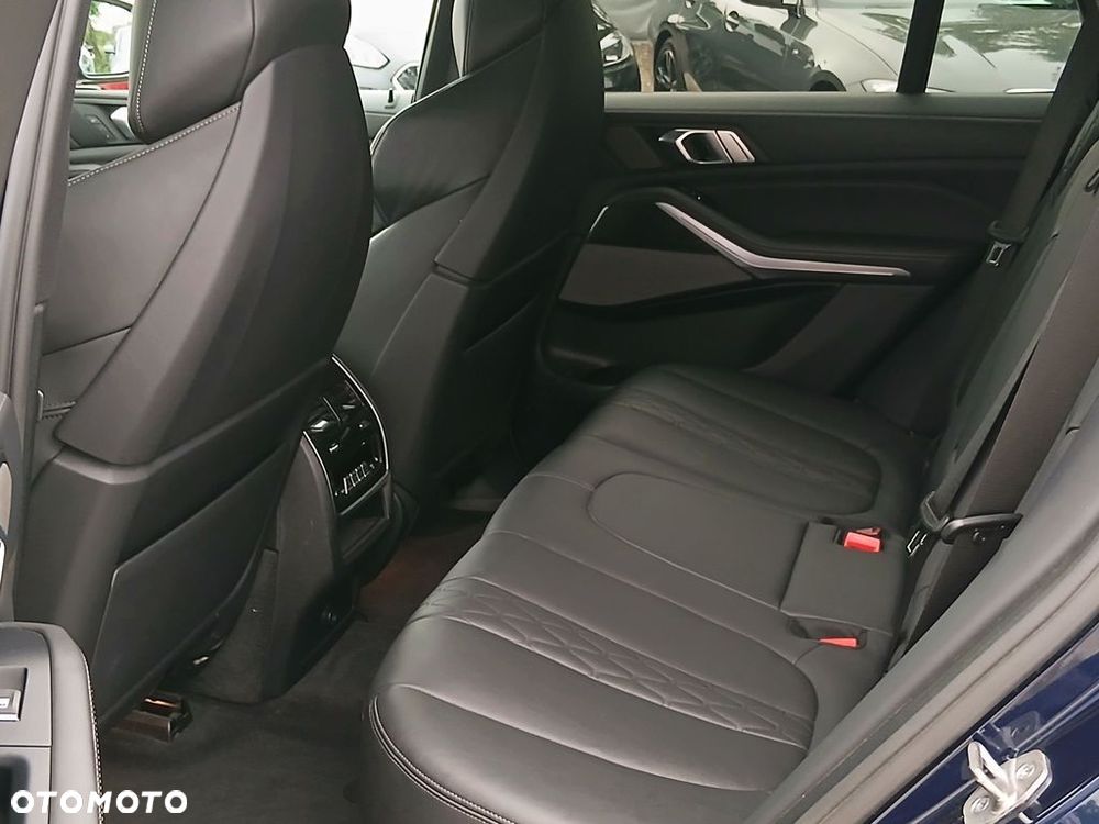 BMW X5 M50i - 17