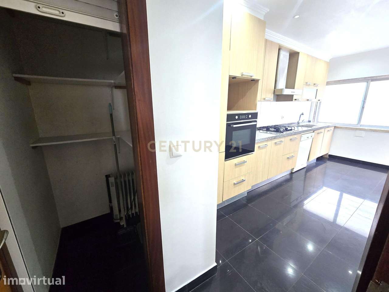 Excelente Apartamento T2 a 750m do Rio Sul Shopping - Grande imagem: 4/15