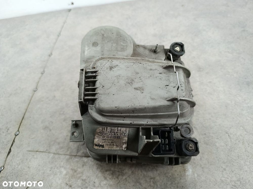 LAMPA PRZÓD PRAWA MERCEDES-BENZ VITO W638 6388200161 67629580  VALEO - 7