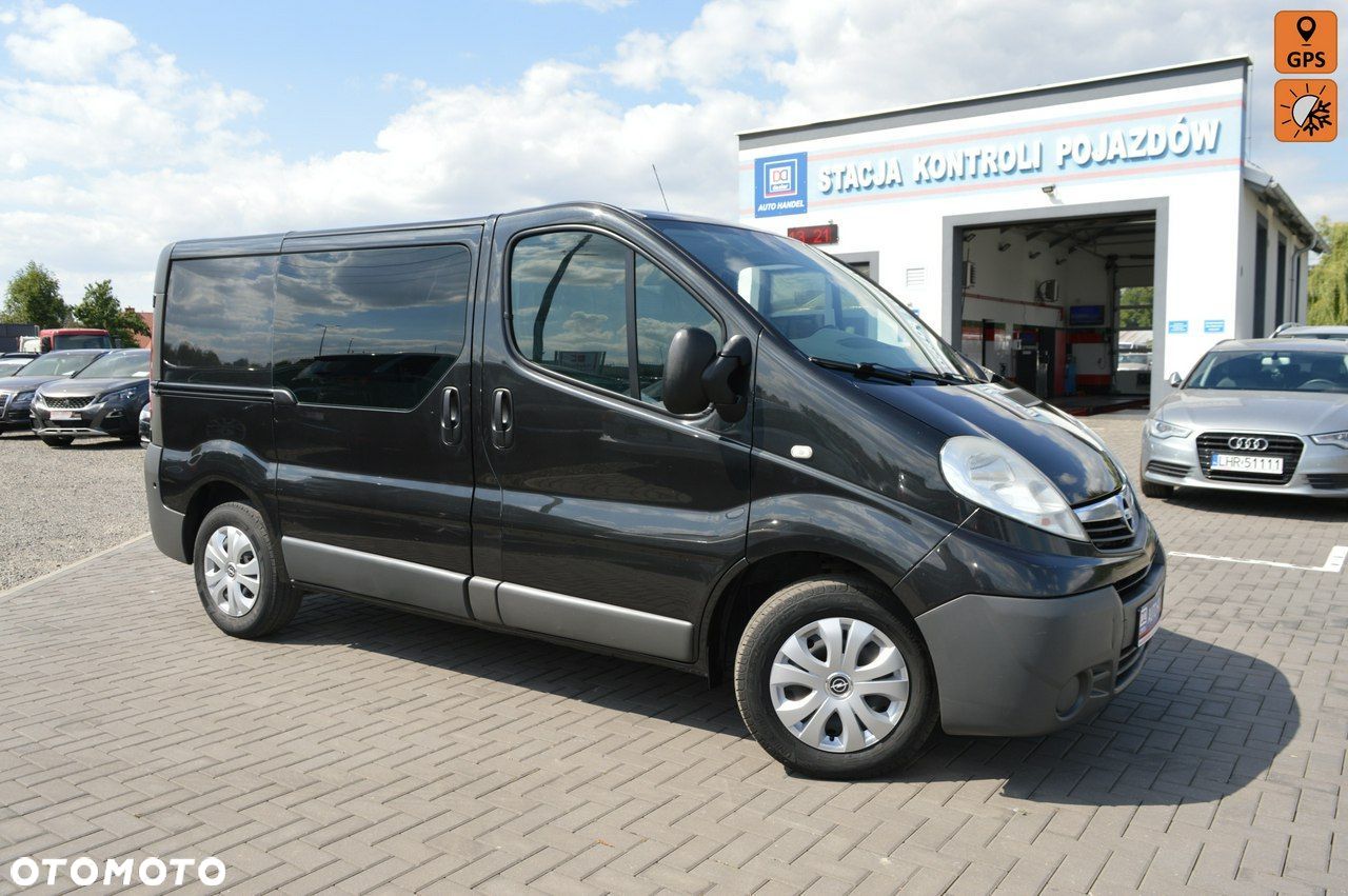 Opel Vivaro - 1