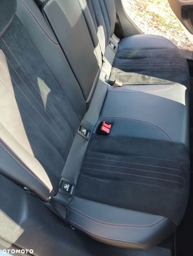 Peugeot 308 BlueHDi FAP 180 EAT8 Stop & Start GT - 22