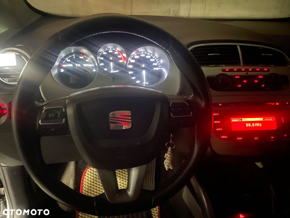 Seat Altea XL XL1.6 Reference - 34
