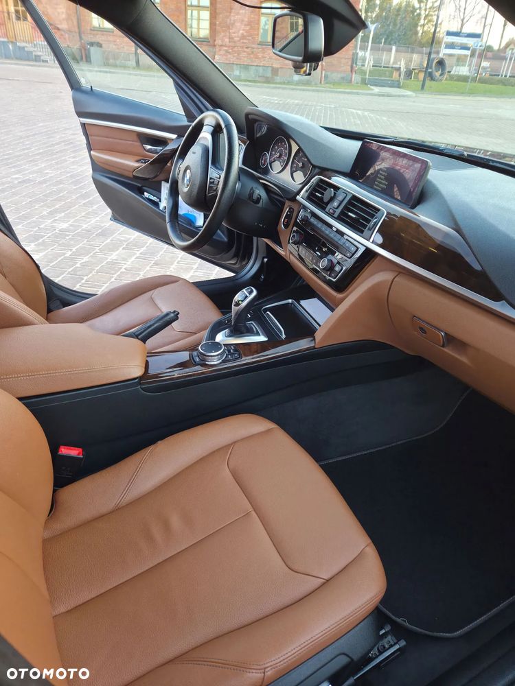 BMW Seria 3 328i Luxury Line - 3