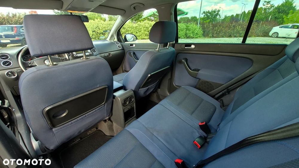 Volkswagen Golf 2.0 FSI Sportline - 10