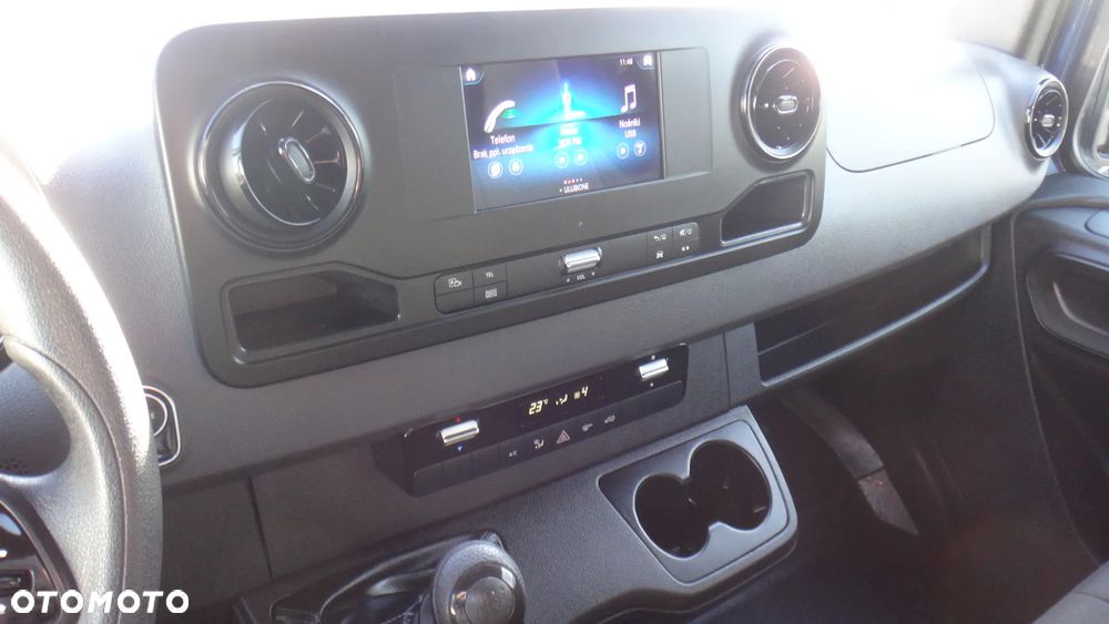 Mercedes-Benz Sprinter - 8