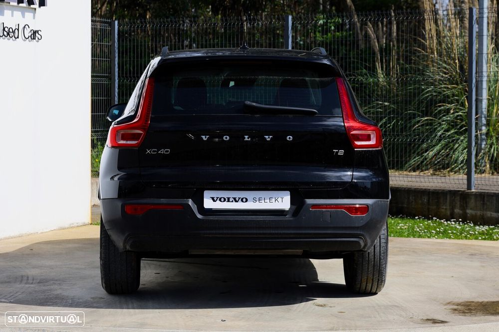 Volvo XC 40 1.5 T2 Momentum Core - 3