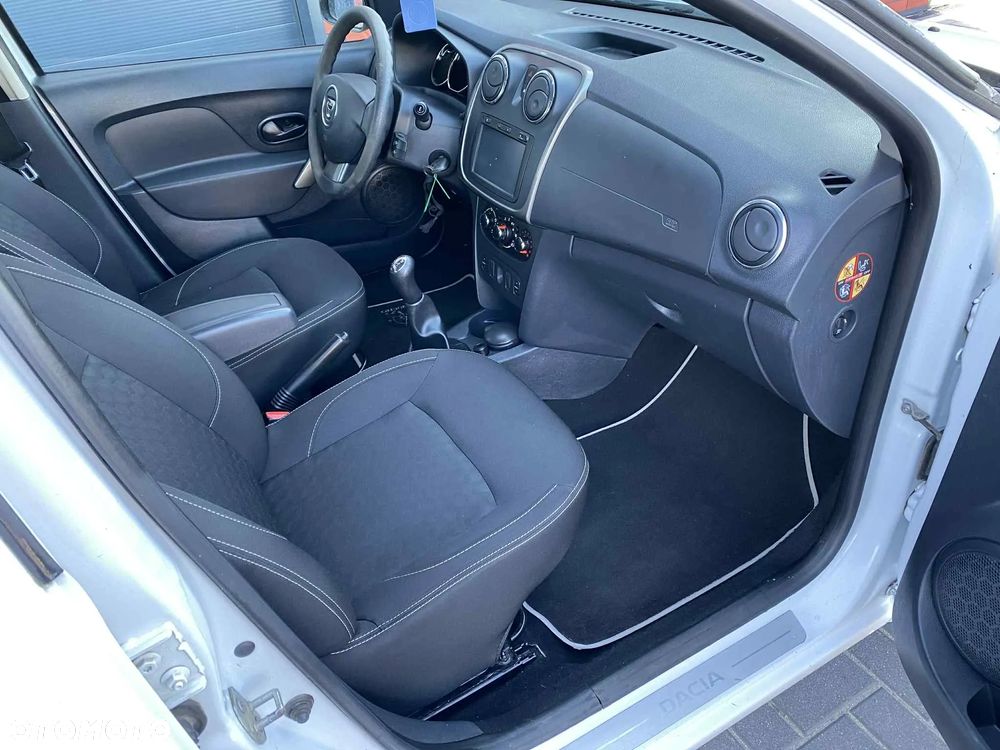Dacia Sandero TCe 90 Laureate - 9